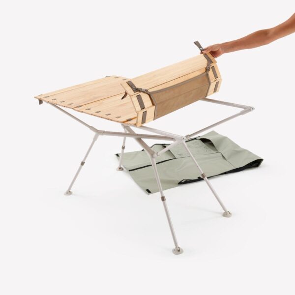 میز تاشو کمپ و کوه نوردی دکتلون - QUECHUA Camping Table - Wooden Surface - شش نفره - Image 8