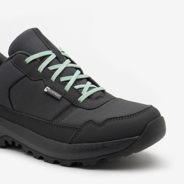 کفش زنانه ضدآب دکتلون کچوا - QUECHUA Waterproof NH100 - مشکی/آبی - Image 5