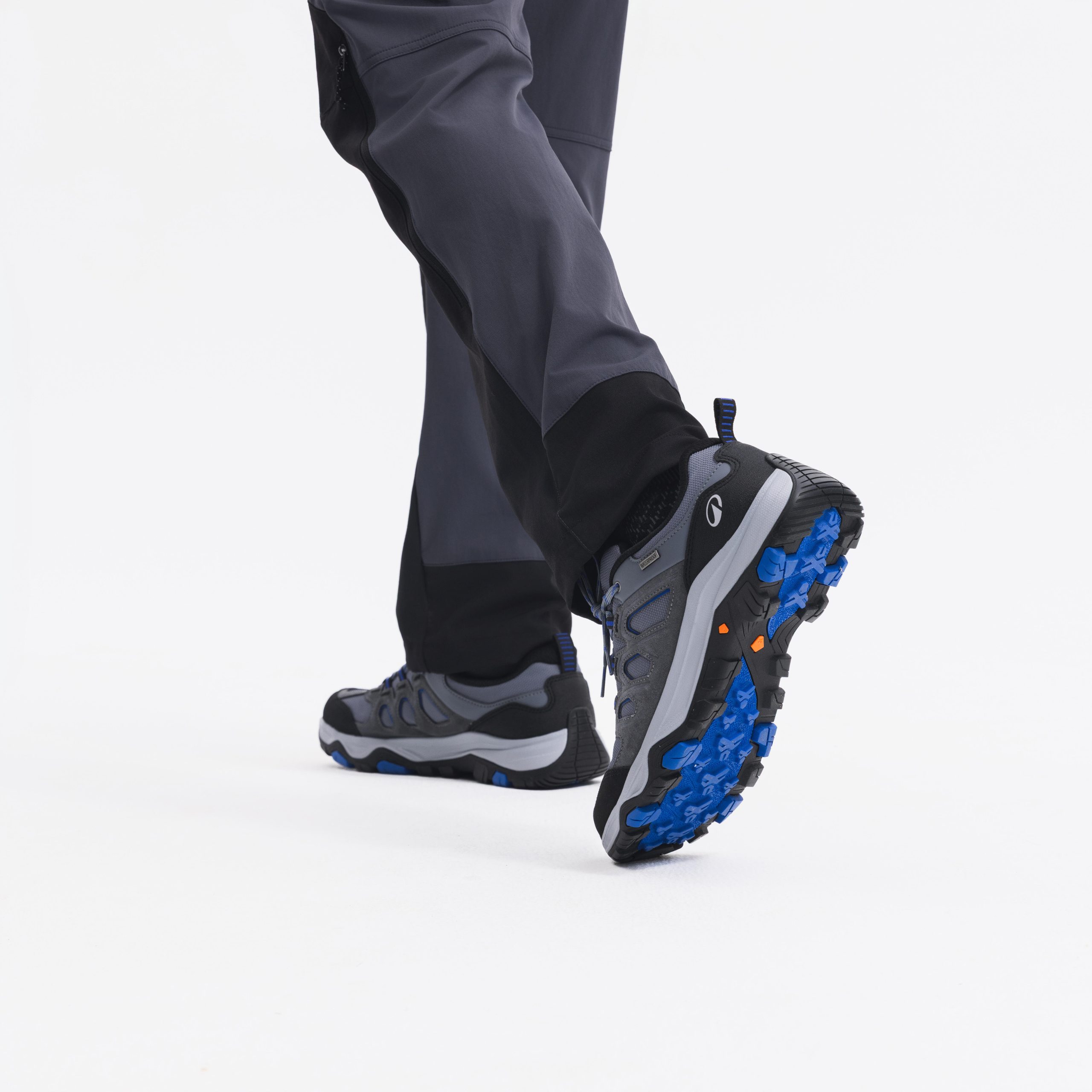 کفش اوتدور مردانه Decathlon مدل MH500 - رنگ طوسی کفش اوتدور مردانه Decathlon مدل MH500 - رنگ طوسی - Image 2