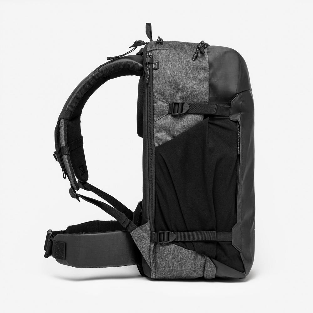 کولهپشتی کمپ و طبیعتگردی Decathlon Travel 500 Organizer – مشکی کولهپشتی کمپ و طبیعتگردی Decathlon Travel 500 Organizer – مشکی - تصویر 6