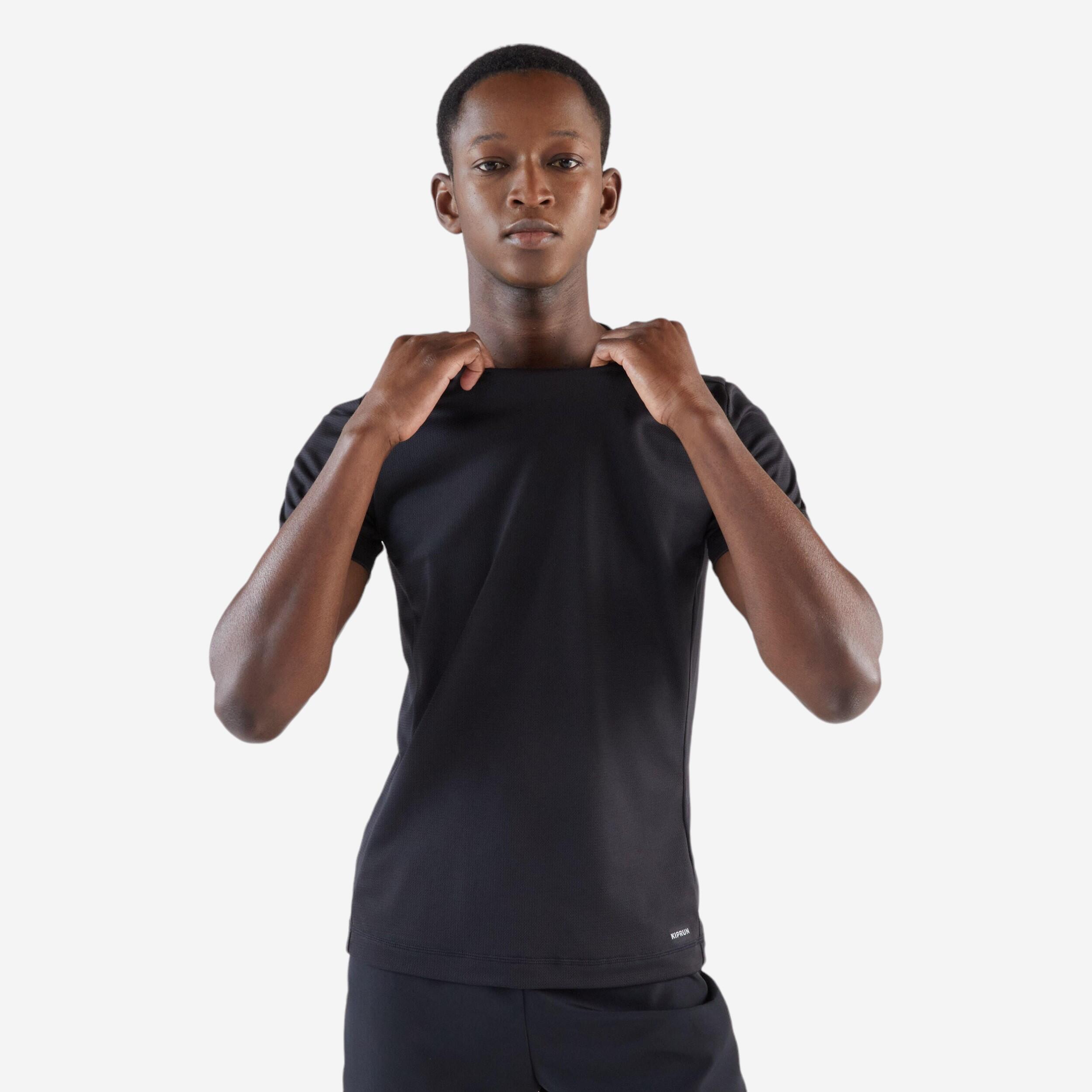 تیشرت ورزشی مردانه Decathlon KIPRUN Dry 100 – مشکی تیشرت ورزشی مردانه Decathlon KIPRUN Dry 100 – مشکی
