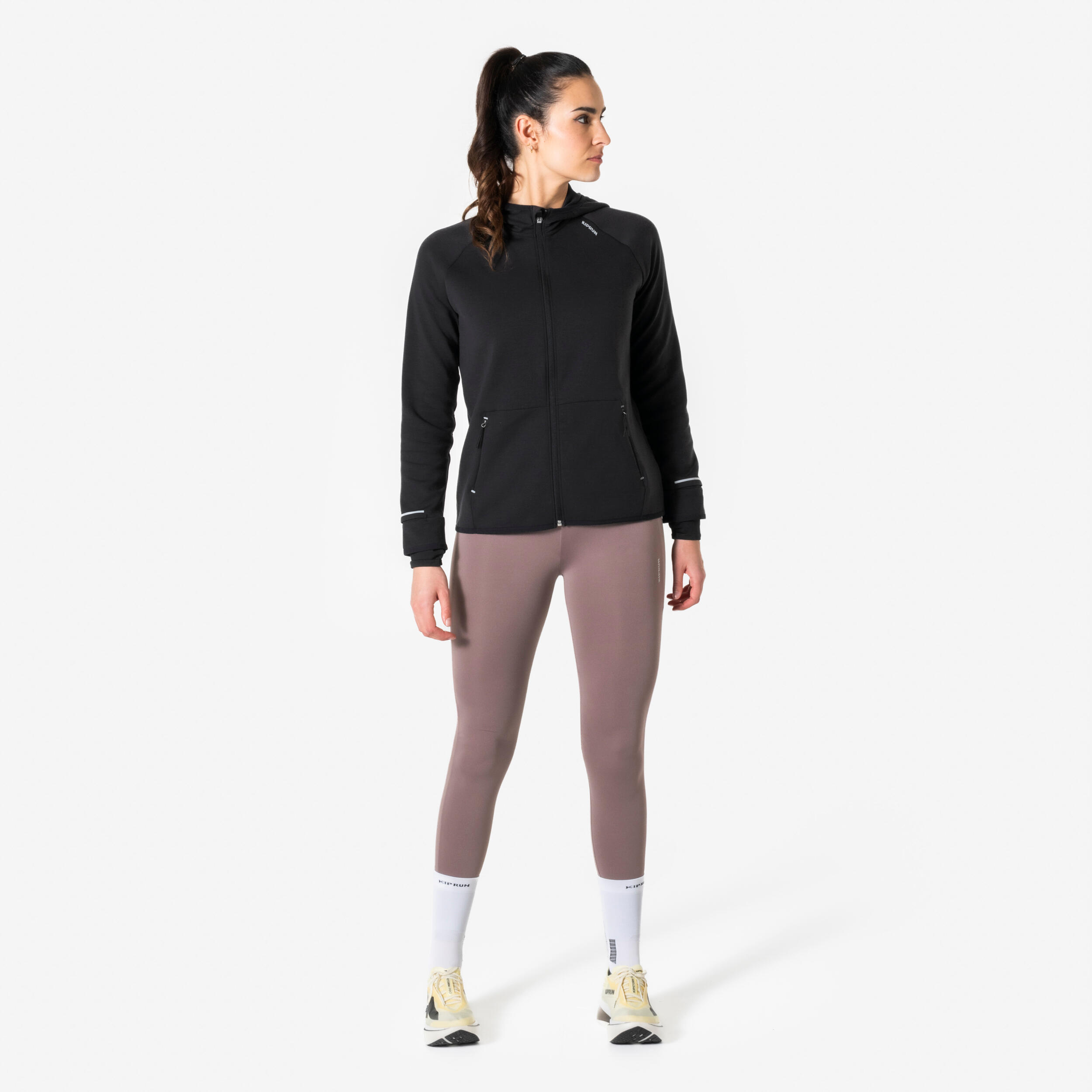 کاپشن و بارانی دویدن زنانه Decathlon KIPRUN Run 500 Warm – مشکی کاپشن و بارانی دویدن زنانه Decathlon KIPRUN Run 500 Warm – مشکی - تصویر 2