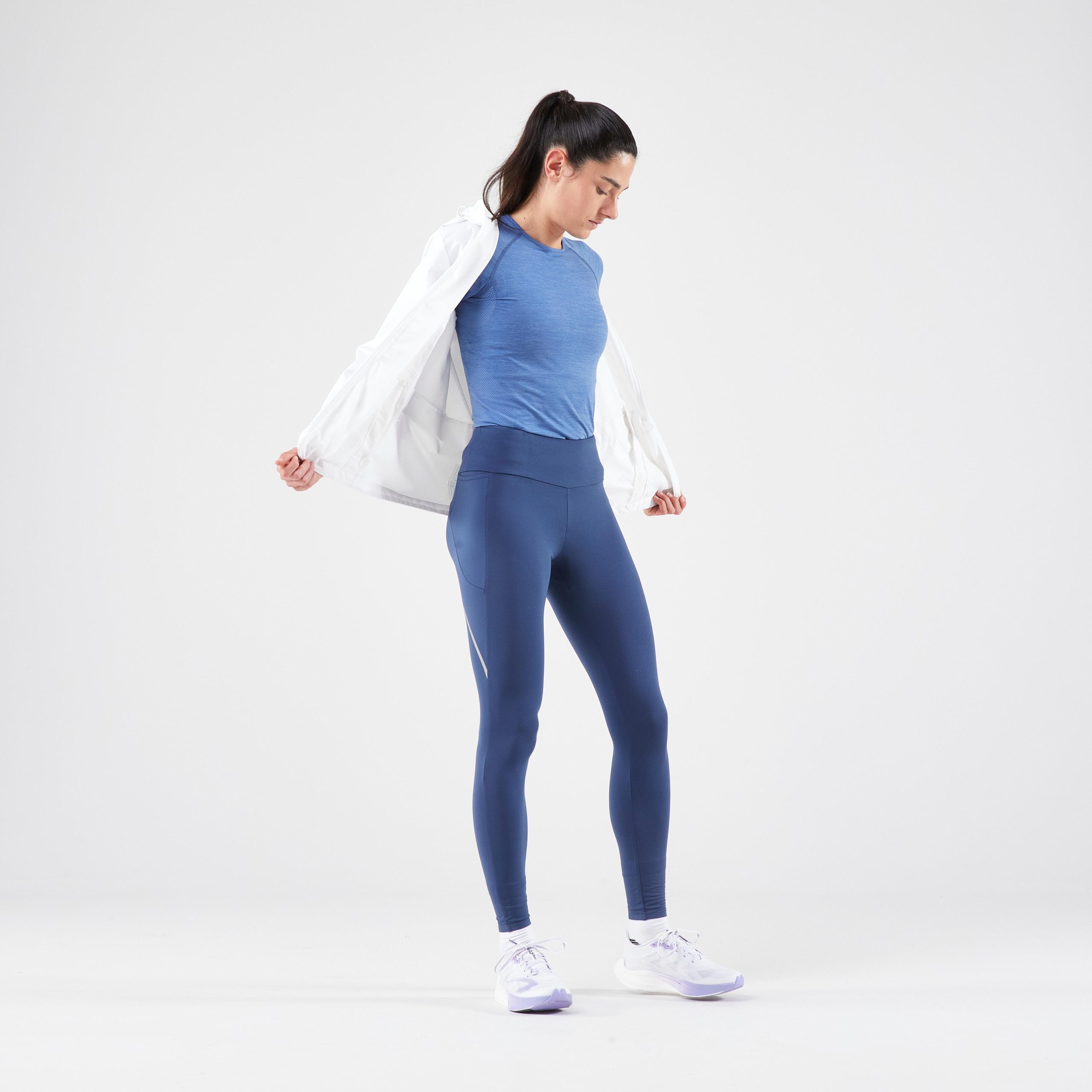 بارانی دویدن زنانه Decathlon Kiprun Run 100 Rain – سفید بارانی دویدن زنانه Decathlon Kiprun Run 100 Rain – سفید - تصویر 2