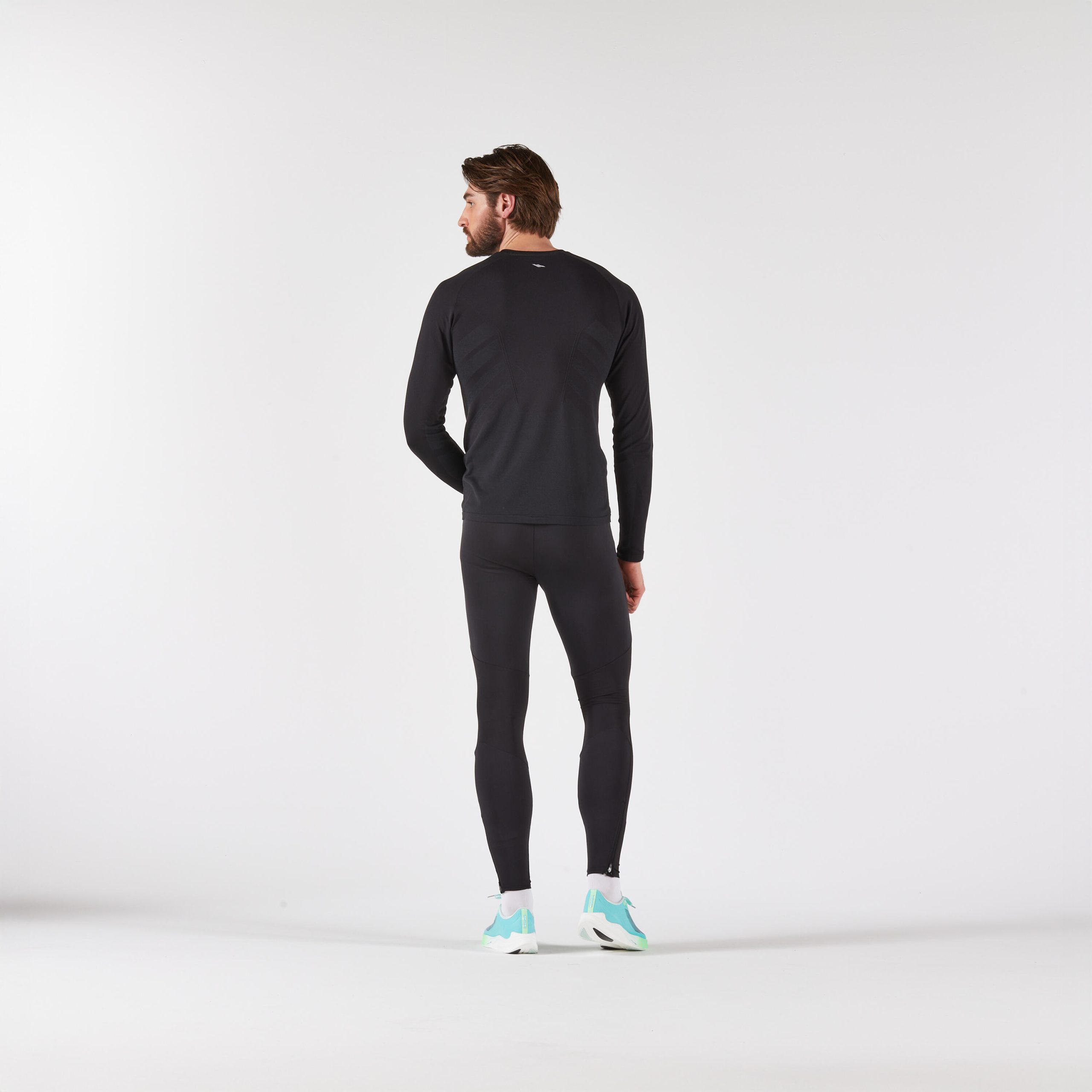 تیشرت آستین بلند دویدن مردانه Decathlon Kiprun Run 500 – مشکی آبی تیشرت آستین بلند دویدن مردانه Decathlon Kiprun Run 500 – مشکی آبی - تصویر 6